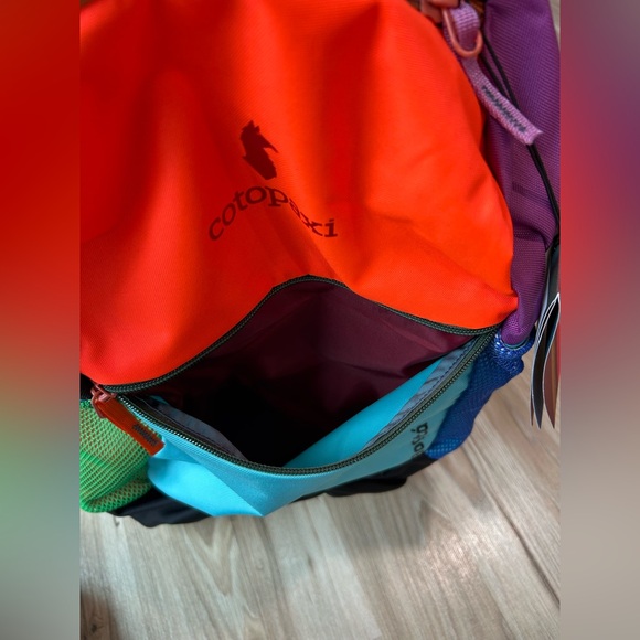 Cotopaxi NWT Bogotá 20L Daypack Backpack Hiking Colorful - Picture 5 of 10